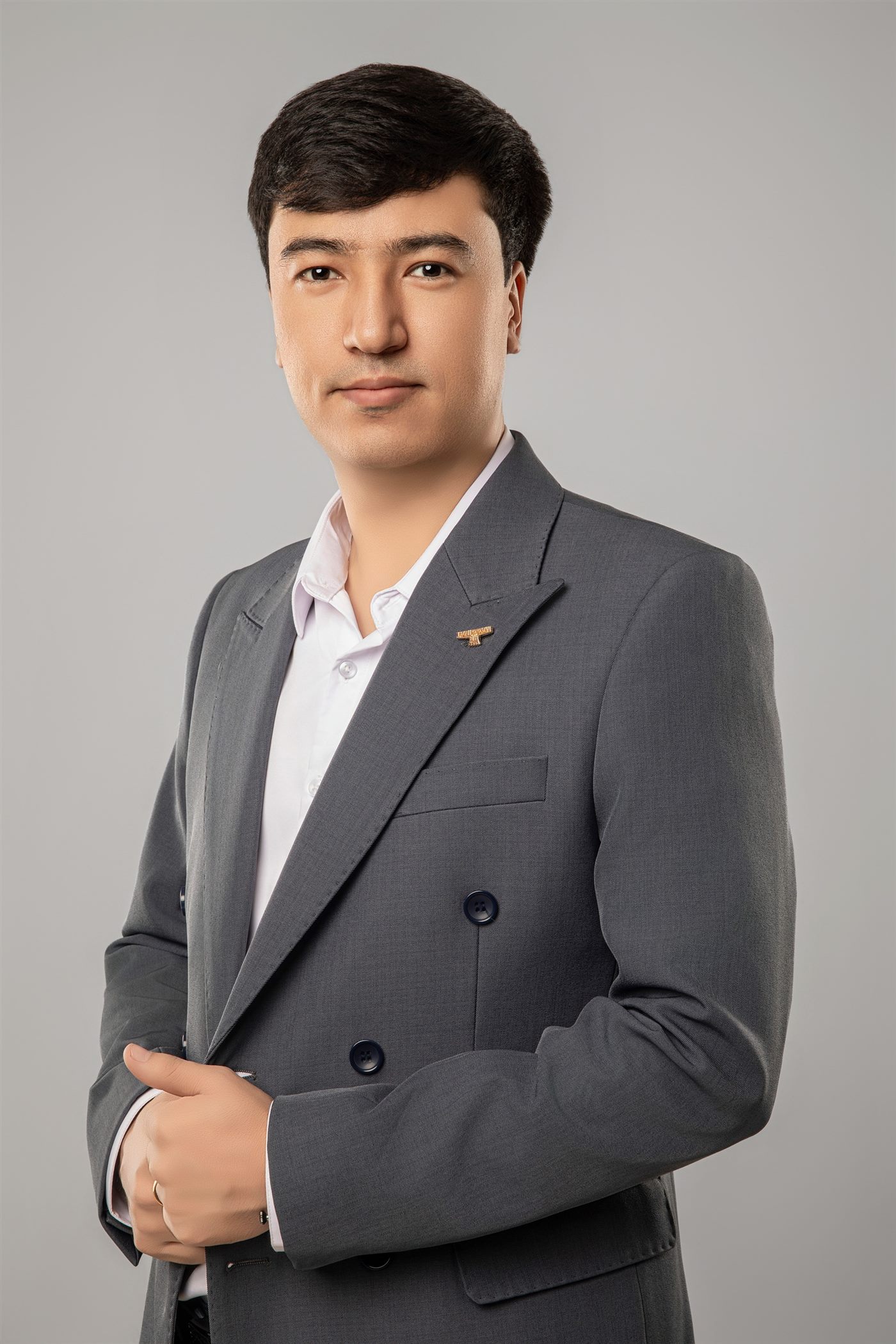 欧尔兰老师形象照